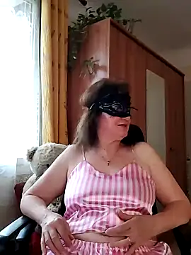 Snapshot of Chrismaturefrench chatting on March 2026 04:28:02 PM Chrismaturefrench online show from March 2026 04:28:02 PM