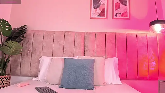 alissonvega online show from March 2026 01:00:02 PM