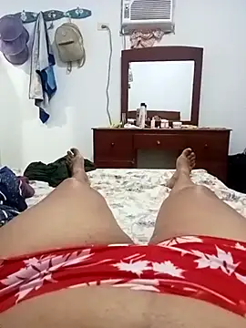 Snapshot of sexymomsn chatting on August 2026 07:05:02 PM sexymomsn online show from August 2026 07:05:02 PM