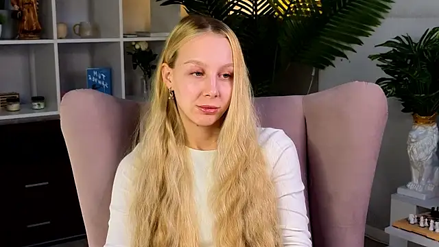 LishaPelle online show from March 2026 08:40:02 AM