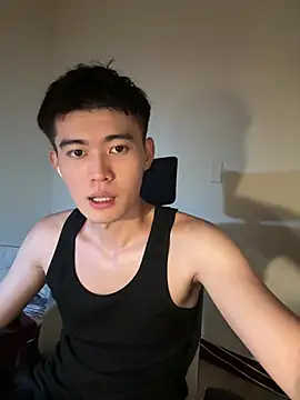 CalvinHY online show from August 2026 07:49:01 PM