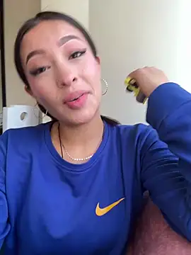 Snapshot of Itze_Mua chatting on June 2026 07:16:01 PM Itze Mua online show from June 2026 07:16:01 PM