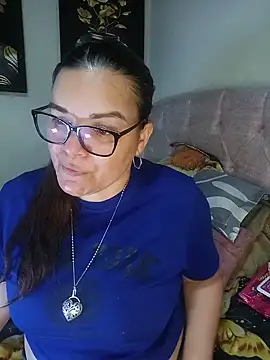 Snapshot of Zuleyka_69 chatting on June 2026 09:27:01 PM Zuleyka 69 online show from June 2026 09:27:01 PM