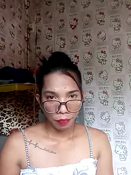 Lady trix01 online show from May 2026 05:56:01 AM