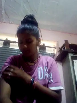 Raveena0990 online show from May 2026 12:41:01 AM