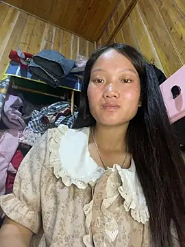 Jolinie online show from April 2026 12:50:01 PM