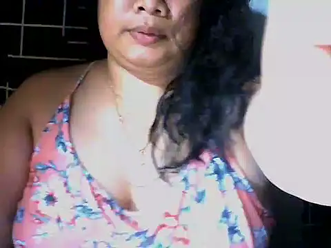 Snapshot of wild_Joan chatting on June 2026 01:49:01 PM wild Joan online show from June 2026 01:49:01 PM