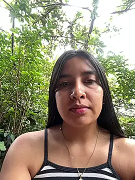 Snapshot of HaileyBiieber chatting on April 2026 04:48:01 PM HaileyBiieber online show from April 2026 04:48:01 PM