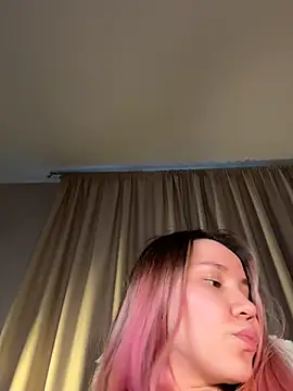 cyberleah online show from May 2026 04:45:02 PM