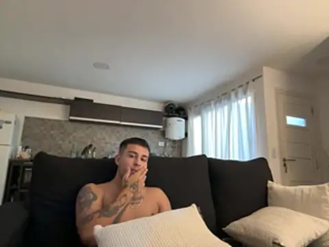 Snapshot of lunaris18 chatting on March 2026 08:58:02 PM lunaris18 online show from March 2026 08:58:02 PM