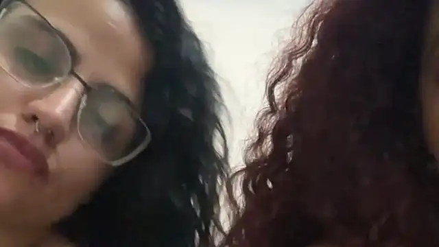 Snapshot of MENINAS_70 chatting on June 2026 05:12:01 AM MENINAS 70 online show from June 2026 05:12:01 AM
