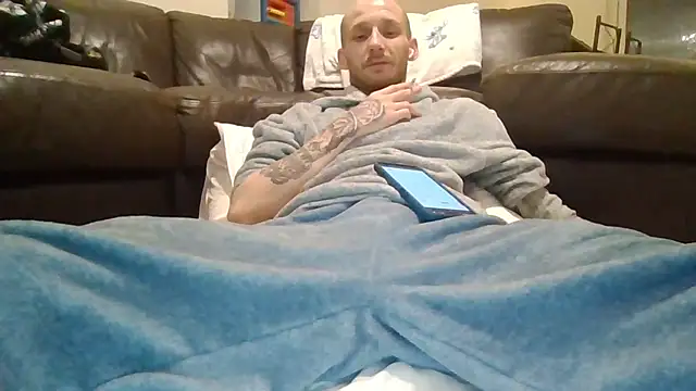 Snapshot of feetlovrr94 chatting on March 2026 01:28:01 AM feetlovrr94 online show from March 2026 01:28:01 AM