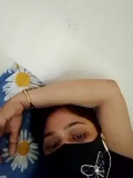 Snapshot of Curvy_Divaa chatting on April 2026 10:24:02 AM Curvy Divaa online show from April 2026 10:24:02 AM