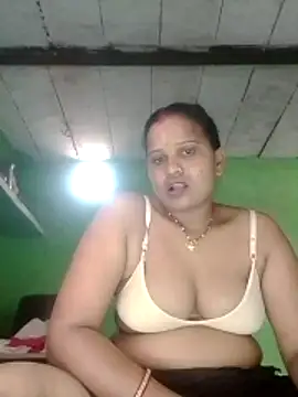 Shivani09900 online show from June 2026 08:39:01 AM