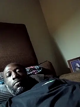 Snapshot of KingBlackStallion chatting on April 2026 06:33:01 AM KingBlackStallion online show from April 2026 06:33:01 AM