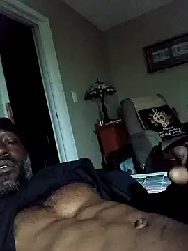Snapshot of KingBlackStallion chatting on April 2026 06:33:01 AM KingBlackStallion online show from April 2026 06:33:01 AM