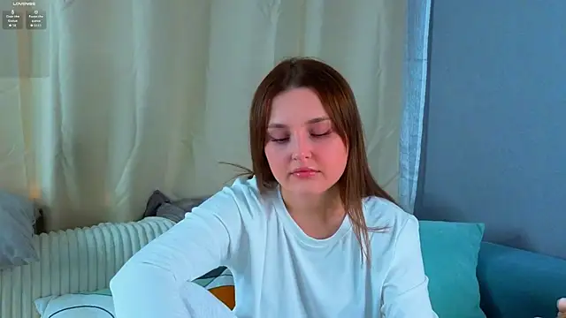 LorriMonz online show from July 2026 02:09:01 AM