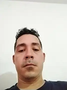 Gabriel leon33 online show from June 2026 06:52:01 PM