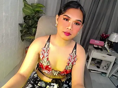 Snapshot of Yourgorgeousmarge chatting on April 2026 02:04:02 AM Yourgorgeousmarge online show from April 2026 02:04:02 AM