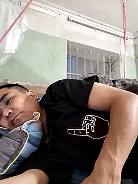 Snapshot of Tinh_love chatting on April 2026 12:50:01 PM Tinh love online show from April 2026 12:50:01 PM