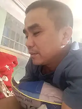 Snapshot of Tinh_love chatting on April 2026 01:42:02 PM Tinh love online show from April 2026 01:42:02 PM