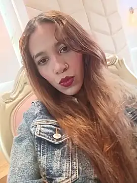 ValerieWoodsl online show from May 2026 07:41:02 PM