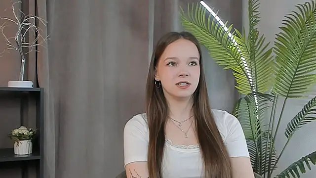 KiraGbur online show from March 2026 08:09:01 AM