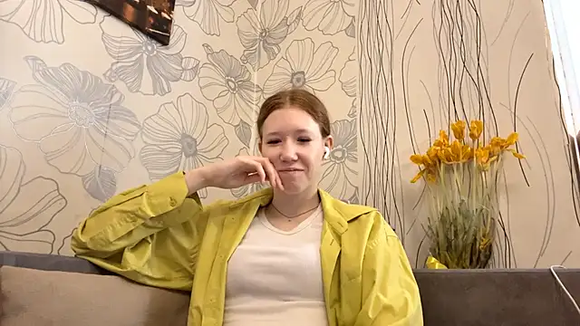 Snapshot of KiraNice1 chatting on March 2026 07:03:02 AM KiraNice1 online show from March 2026 07:03:02 AM