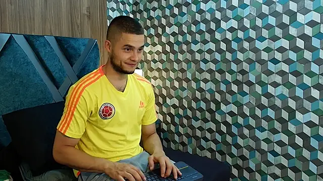 Snapshot of Joaho_Fernandez chatting on June 2026 02:24:02 AM Joaho Fernandez online show from June 2026 02:24:02 AM