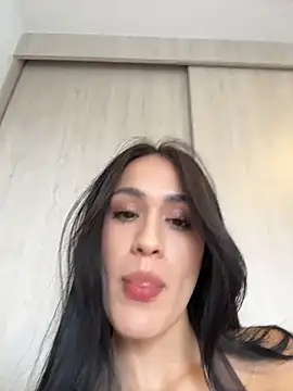 SerenaFox  online show from April 2026 08:15:01 PM