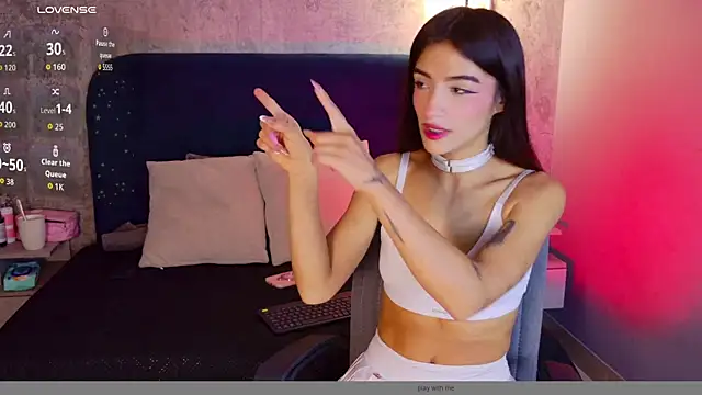 Charlott  18 online show from June 2026 02:05:01 PM
