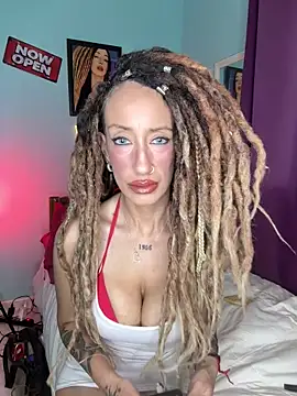 Natalialucia online show from April 2026 07:57:02 AM