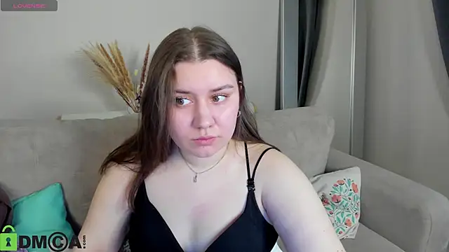 Snapshot of Maya_Raay chatting on April 2026 01:15:01 AM Maya Raay online show from April 2026 01:15:01 AM