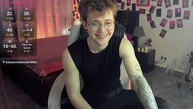 Snapshot of Thomas_Norton chatting on March 2026 03:40:01 PM Thomas Norton online show from March 2026 03:40:01 PM