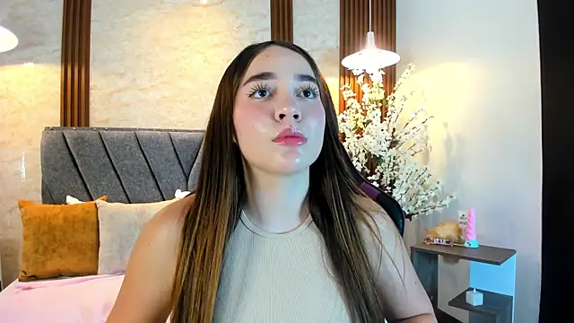 Anissa m  online show from March 2026 06:41:01 PM