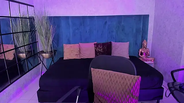 Antoniajblair online show from May 2026 11:27:02 AM