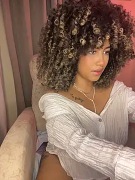 Snapshot of Kendra_curly chatting on June 2026 01:04:02 AM Kendra curly online show from June 2026 01:04:02 AM