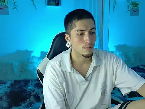 Snapshot of Zahir_Raw chatting on June 2026 11:07:02 PM Zahir Raw online show from June 2026 11:07:02 PM