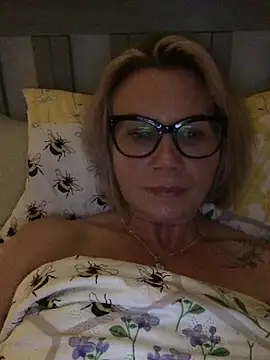 Milliethestylist online show from April 2026 09:54:01 PM