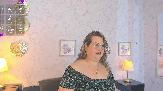 Snapshot of Martinacurvy_ chatting on June 2026 10:21:02 AM Martinacurvy online show from June 2026 10:21:02 AM