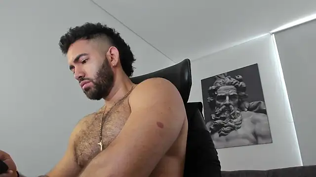 simonleon27 online show from May 2026 12:56:02 PM
