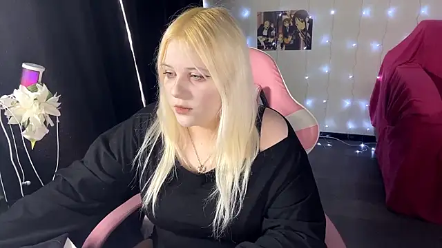 Tina Evanss online show from April 2026 06:47:02 AM