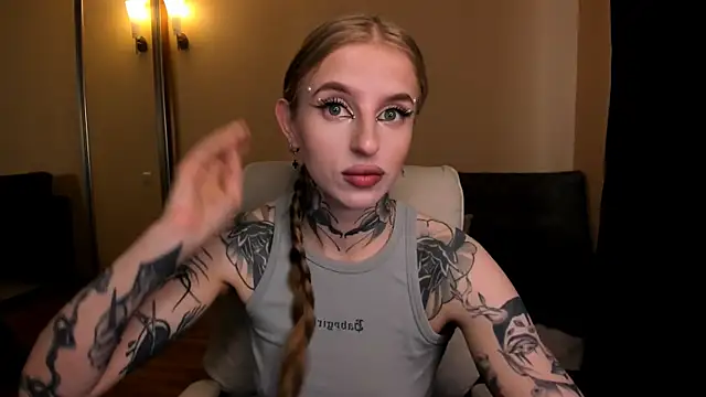 Snapshot of harley_kimm chatting on May 2026 04:52:02 AM harley kimm online show from May 2026 04:52:02 AM