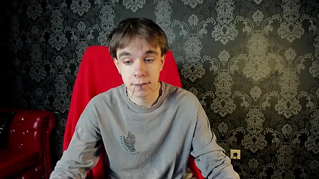 Snapshot of DaveBevy chatting on April 2026 07:59:01 PM DaveBevy online show from April 2026 07:59:01 PM