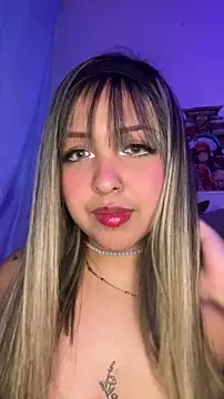 NinaValencia  online show from March 2026 07:57:02 PM