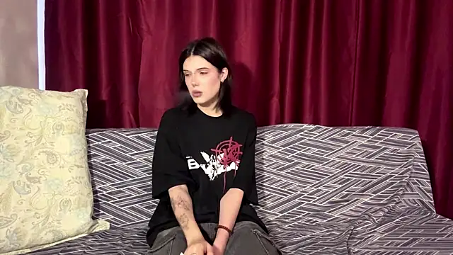 DreamyPair online show from May 2026 08:11:01 AM