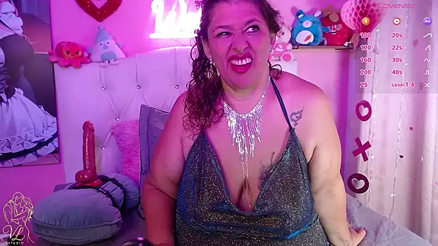 SALAMANDRA FRANCO online show from May 2026 08:40:02 PM