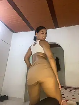 lili garcia online show from May 2026 05:15:02 AM