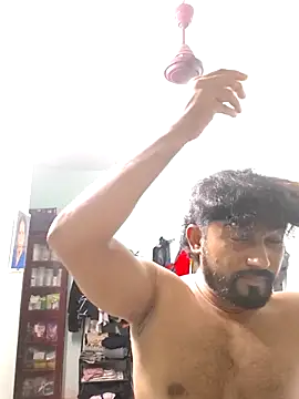 Snapshot of varun2184 chatting on May 2026 06:13:01 PM varun2184 online show from May 2026 06:13:01 PM