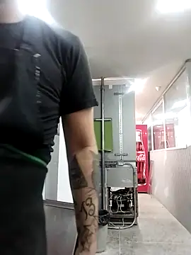 Vecinos69 online show from April 2026 01:39:02 PM